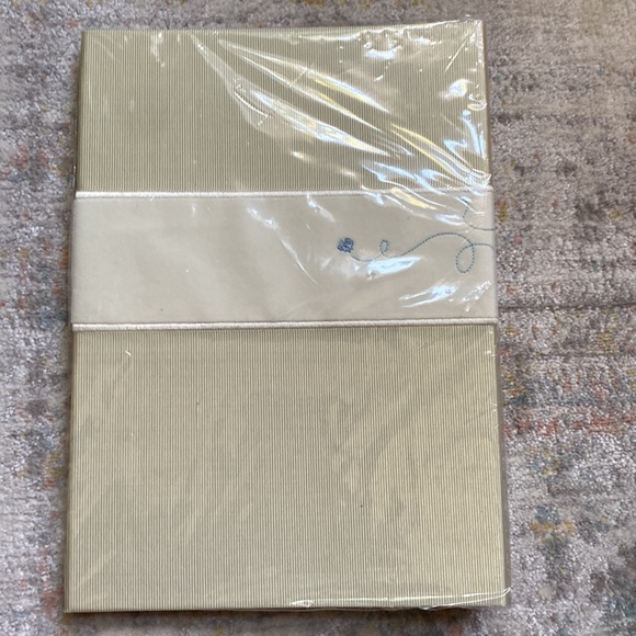 Winnie the Pool Album - Picture 4 of 4